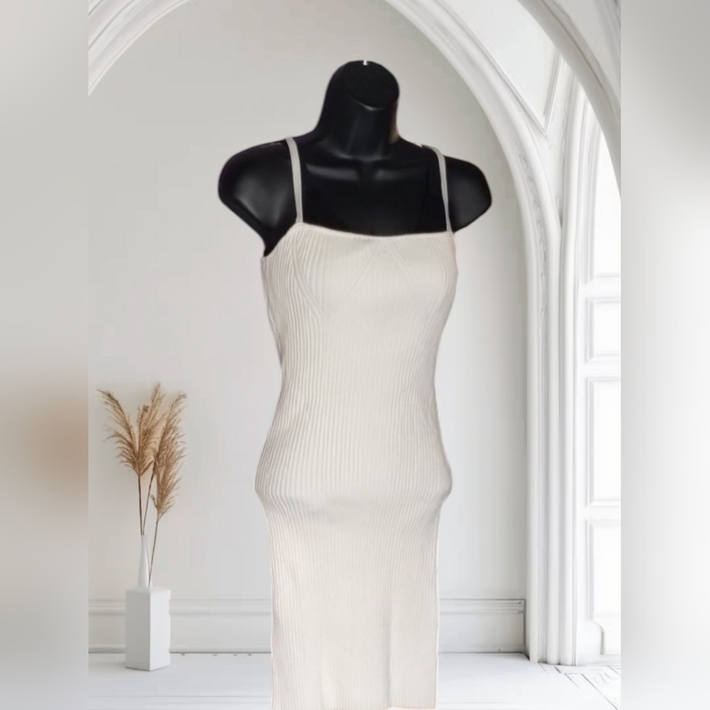 White Ribbed Sleeveless Dress
